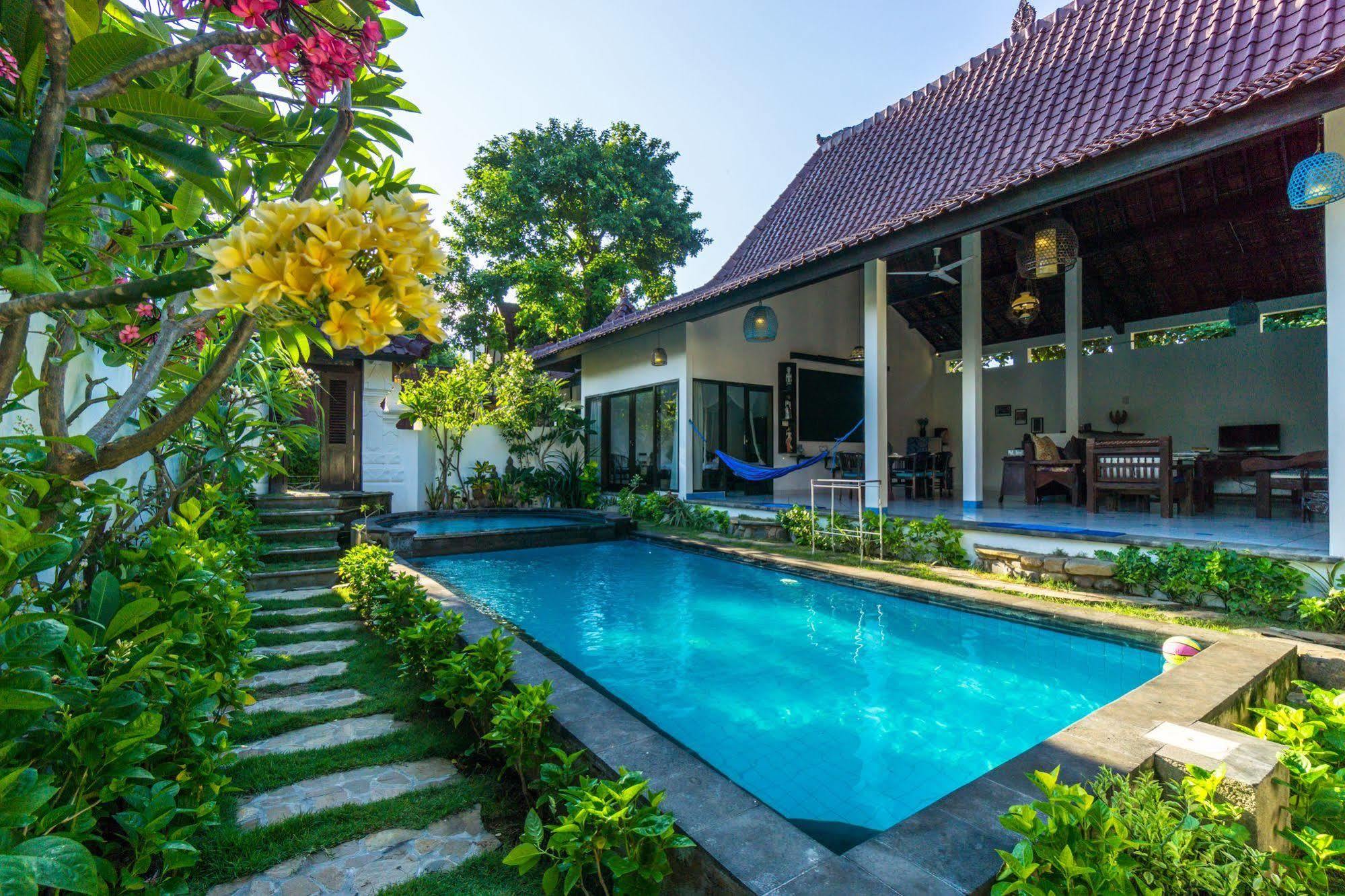 Ambary House Gili Trawangan- 2 Bedroom Private Villa, Pool Buitenkant foto